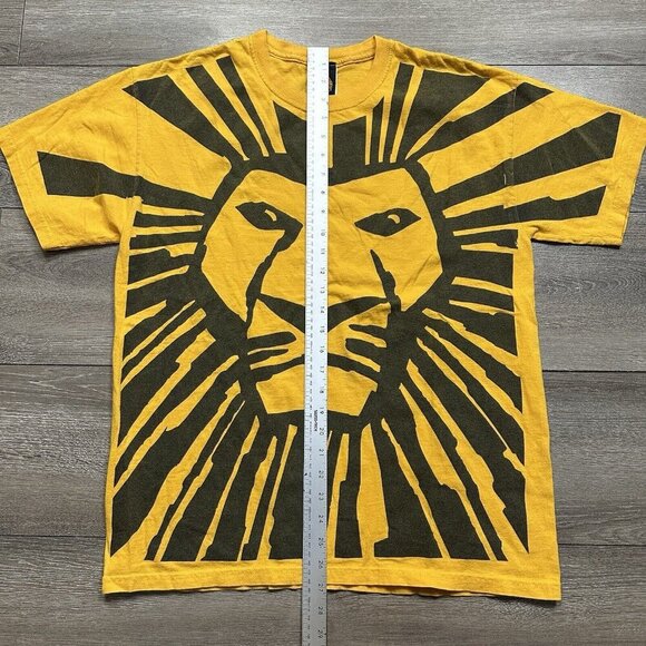 Y2K Disney The Lion King Broadway Musical All Over Print T-Shirt L - Picture 4 of 4